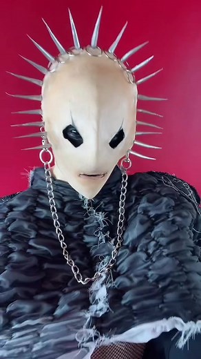 Mind-Blowing Alien Makeup Transformation