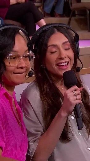 Jennifer Hudson Emotional Reunion: Son Surprises Her Onstage