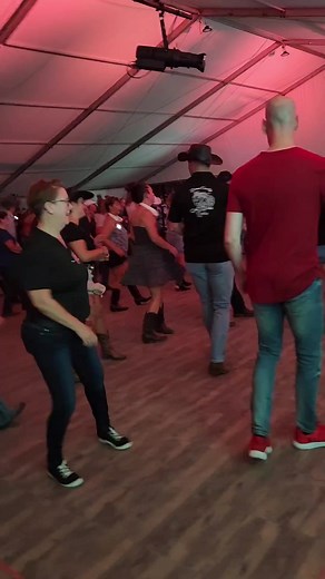 Ne manquez pas le début des cours dès le 18 septembre 2023. Cliquez sur le lien pour plus de détails ! https://dansecountryquebec16.wixsite.com/manondube#DanseCountryQuebec #dansecountry #countrylife #coursdedanse