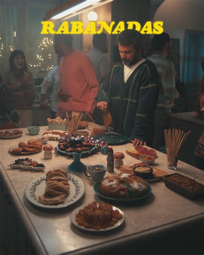 973 reactions · 21 shares | Também és dos que esconde os doces de Natal, ou denuncias o primo que não partilha com ninguém?  | NOS | Facebook