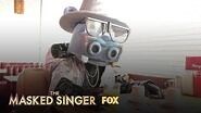 The Clues Hippo Season 1 Ep. 1 THE MASKED SINGER