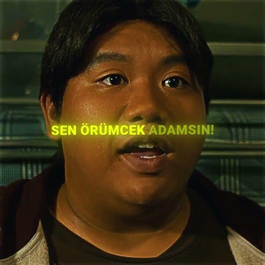 "Sen Örümcek Adam mısın?!" | Ned, Peter’ın Sırrını Keşfediyor! 🕸️🧱
