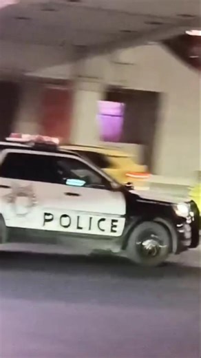 LVMPD 2019 Ford Explorer making a wide left turn and out on patrol duties.
