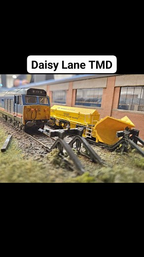 1.2K views · 60 reactions | Network SouthEast class 50 stands adjacent to one of the depots snow ploughs on Daisy Lane TMD. #modelrailway #modelrailwaysuk #modelrail #modeltrains #modelrailways #scalemodel #scalemodelling #railwaymodelling #modelrailwayscene #modernimage #railway #daisylanetmd | Daisy Lane TMD | Facebook