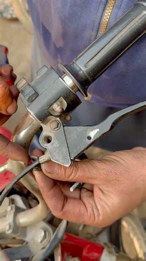 "How to Solve Bike Clutch Gear Hard Problem | Easy Adjustment Tips | Kaka Bike Mechanic 🧑‍🔧"