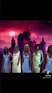 Vampire lovers ( bridal vampire sisters )