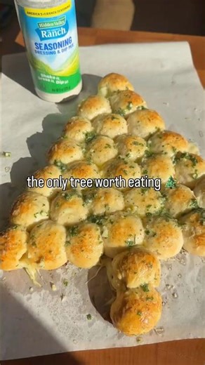 Ranch Butter Cheesy Bread Tree 🎄