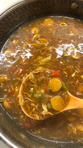 Reham Alamgir on Instagram: "Make this soup & thank me later 🥰 Easy Chicken Soup Recipe 🍲 Step 1: Boil the Chicken 1. Take 5–6 chicken pieces in a pot. 2. Add 2 jugs of water and salt. 3. Boil until the chicken is fully cooked. 4. Take out the chicken, shred it, and keep aside. 5. Keep the chicken water (stock) for the soup. ⸻ Step 2: Main Recipe Ingredients • Shredded chicken • Chicken stock • Carrot, capsicum, cabbage – chopped • Sausages – sliced • 1 small bowl pasta • 2 tbsp oil • Salt (to