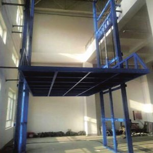 [Hot Item] Warehouse Hydraulic Freight Elevator Guide Rail Cargo Lift Manufacturer