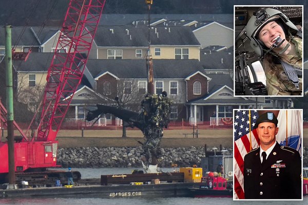 Army Blackhawk pilot in DC crash failed to heed flight instructor’s command 15 seconds before deadly collision: report