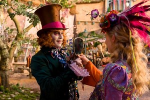 ‘Alice Through the Looking Glass’ Review: Johnny Depp Plays Dress-Up and Has Daddy Issues — Again