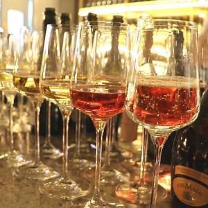 2.1M views · 2.9K reactions | We went to London's first prosecco-only, bar where they serve over 20 types from 5 Italian vineyards. | Insider International | Facebook