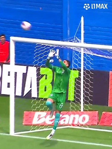 Golazo de Silveira y Gran Atajada de Córdova