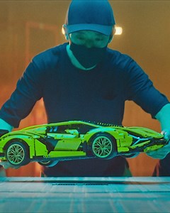 427K views · 3.7K reactions | Finalmente è arrivata in tutto il suo splendore! LEGO Technic Lamborghini Sián FKP 37 朗 Disponibile in tutti i LEGO store a partire dal 1 Giugno. | LEGO | Facebook