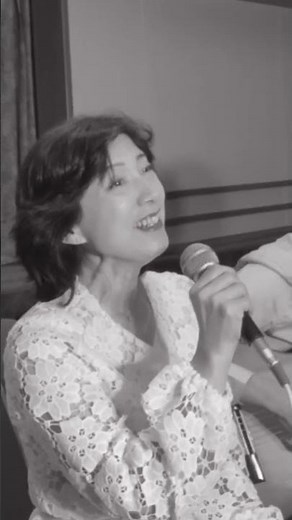 中山圭以子 ／ 虹と雪のバラード 1972年 昭和47年 トワ・エ・モワ 河邨文一郎 村井邦彦 #札幌オリンピック