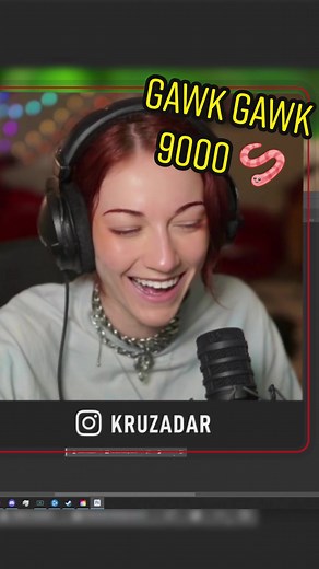 Ever seen a mole get the gawk gawk? 🪱