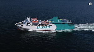 ▶️ El ferry 'Passió per Formentera', un habitual de la ruta Ceuta y Algeciras, tiene instaladas mamparas de separación en las butacas para garantizar la seguridad a bordo. 👏 Y tú, ¿has viajado a bordo de este buque? Por cierto, ¡feliz día de Ceuta a nuestros amigos ceutíes! ☺️😍 | Baleària