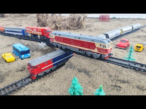 Find and assemble a long-car diesel train toy. Classic Express train toy.