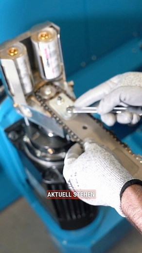 Mit unseren neuen Service-Tutorials (jetzt auch für die K2-Industry verfügbar🚀) wird die Wartung zum Kinderspiel. In kurzen und anschaulich erklärten Video-Tutorials zeigen wir Ihnen verschiedene Arbeitsvorgänge zur Wartung Ihrer Maschine. Aktuell stehen Service-Tutorials für die folgenden Maschinen bereit:✅K2-Industry✅ ROBOT-Serie✅ TURBO-Drive✅ SPEED-Cut✅ PBA-IndustryUnd das Beste: Alle Service-Tutorials sind auf Deutsch 🇩🇪, Englisch 🇬🇧, Spanisch 🇪🇸, Französisch 🇫🇷 und Italienisch 🇮🇹