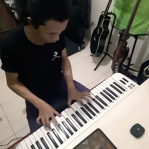 Piano Intro "Europe - Carrie" by Gusto Irnada