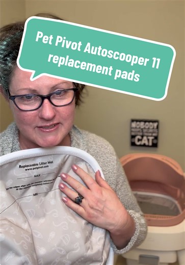 Pet Pivot: Essential Backup Liner for Cat Owners