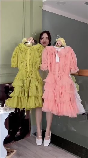 Showcasing Stylish Ruffled Layer Dresses for All Occasions