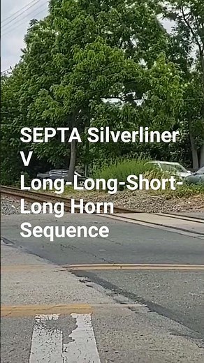 K3LA Horn On #SEPTA Silverliner V Electric Multiple Unit #train
