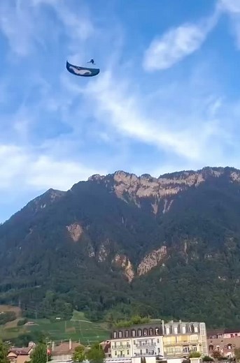 Skydiving Skills: Perfect Landing Compilation