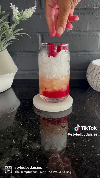 Refreshing Limoncello Prosecco Cocktail Recipe