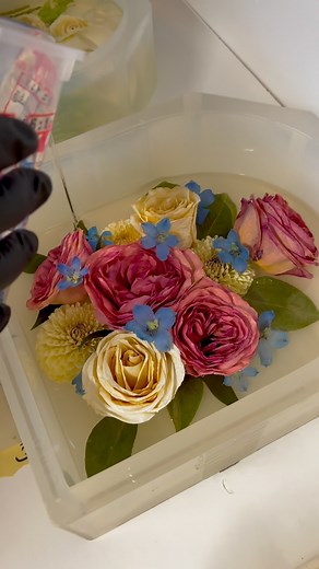 5 comments | Pouring these perfectly pretty petal beauties! Just Tuesday-ing on a Tuesday at Endless Florals #resinflowerpreservation #bouquetpreservation #floralpreservation | Endless Florals | Facebook