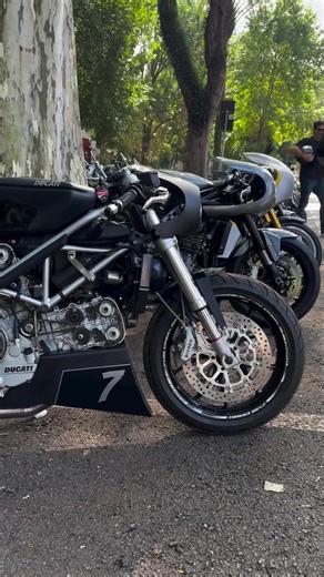 Ducati Café Racer: Embrace the Classic Riding Experience
