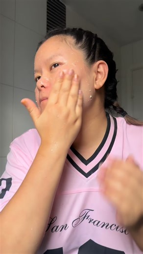 @sunusunuk on Instagram: "✨ Self-care in action ✨ Today’s little ritual; a gentle peel followed by some nourishing cream. It’s all about showing my skin love, trusting the process and staying consistent. Some days it’s about the glow, other days it’s about the patience. Either way, every step counts. 🫧💛 In love with @dr.g_official_global #drgskincare #koreanskincareroutine #ukreel #skincareukblogger"