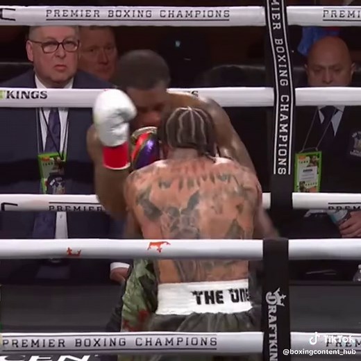 Tank Davis vs. Lamont Roach: Epic Boxing Showdown