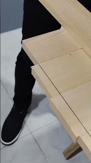 How to Use an Electric Saw to Cut Wood Precisely Following the Pattern Lines