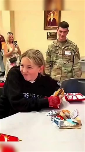 Emotional Soldier Reunion: Heartwarming Homecoming