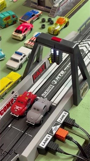 Slot car drag racing #slotcar #hoslotcars #dragracing