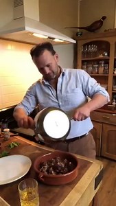 1.1K views | How to make... Korean Fried Pheasant! Dig out those old birds from the freezer and give this a go - a sensational recipe from The Game Chef as featured in My Countryside Magazine. Head over to our website for the full ingredients list and method: https://www.countryside-alliance.org/news/2021/3/recipe-of-the-week-korean-fried-pheasant-by-the-g | Countryside Alliance | Facebook