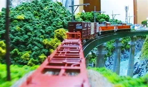 【模型轨道】铁路模型DD51货物列车山间运输线路