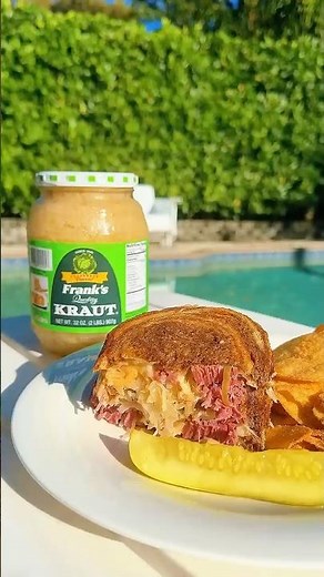 How to Make the Ultimate Reuben Sandwich at Home l Easy Recipe with Frank’s Kraut