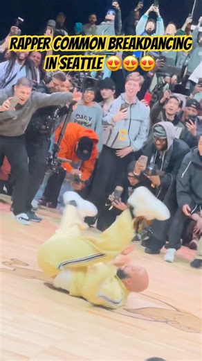 ‪@common‬ breakdancing in Seattle 😍😍 #common #dancebattle #trendingshorts #breakdance #youtubeshorts