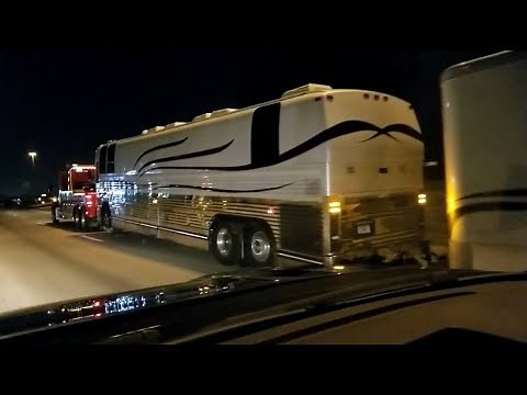 Towing a Prevost Entertainer Tour Bus / RV Broke Down and towed by Heavy Duty Tow Truck