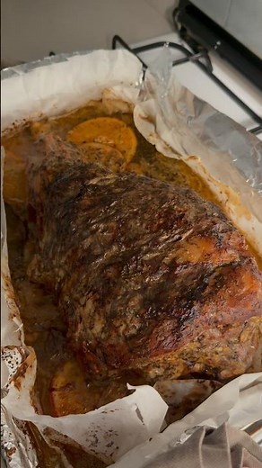 Coscia di agnello speziata e tenerissima al forno, ricetta facile e dettagliata. #arrosto