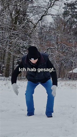 Snow in the schoolyard: Teacher loses it... ❄️ #school #teacher #snow