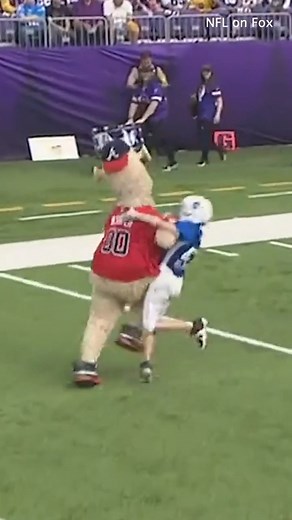 Blooper is a BEAST 😬 | NFL on CBS