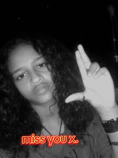 XXXTENTACION Hand Signs Tribute with Meaning