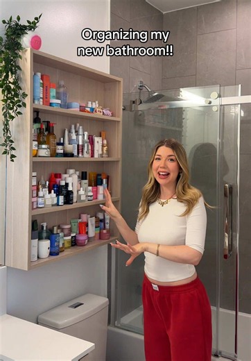 Let’s set up & organize my new bathroom in my new apartment ✨ #movingvlog #unpacking