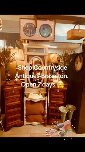 It's the start of a cold Tuesday morning but we are keeping it warm inside! 🥰 Stop in and see all that is new! ☺️ We have a wide selection of vintage, seasonal, antiques to home decor, coins, sterling, boutique, pottery, soap, candles, and so much more! 💗 Our hours are 10- 5:30 pm today. Stop by and experience the charm of antiques, home decor, farmhouse, boutique, and rustic treasures. 🏡 Our shop is filled with a delightful collection of primitives, rustics, unique gifts, and so much more! �