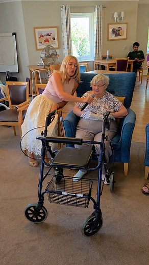 Fabulous singing lilly | Anchor - Clayburn Court