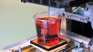 A 3D jello printer made out of old CD-ROM drives #3DThursday #3DPrinting #3D