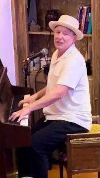 Dom Pipkin performing “Irene Goodnight“ by “Lead Belly” at The Pizza Tavern Winchester Hampshire UK